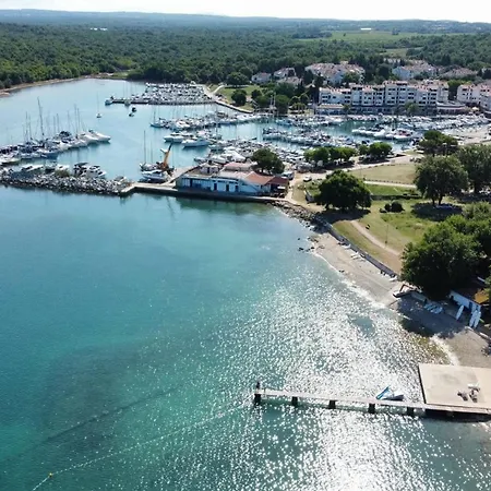 Lovely Near The With A Sea View Апартаменти