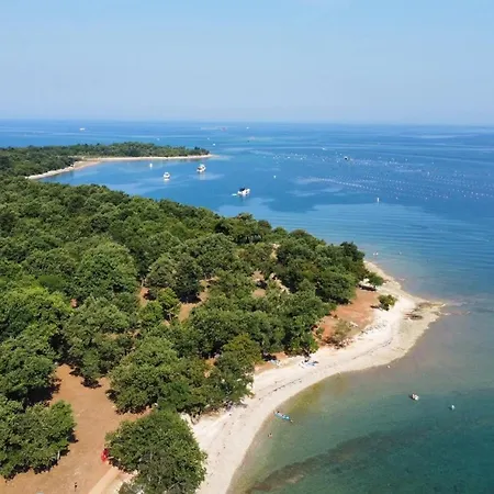 Apartament Lovely Near The With A Sea View *