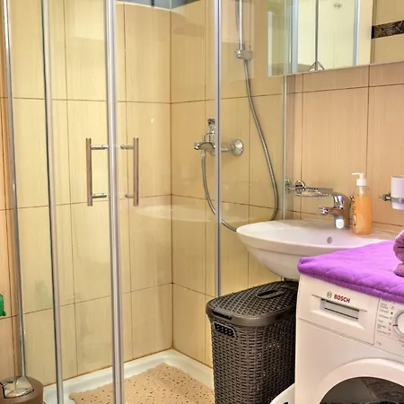 Apartament Lovely Near The With A Sea View