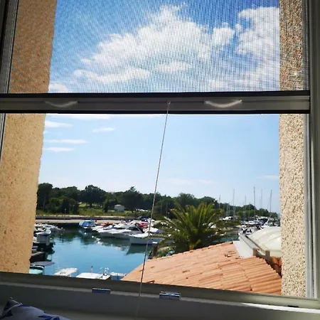 Lovely Near The With A Sea View Apartment *