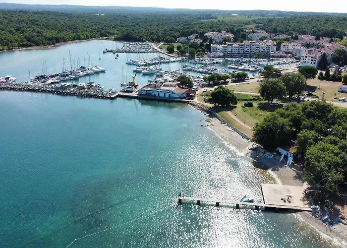 Lovely Near The With A Sea View Апартаменти