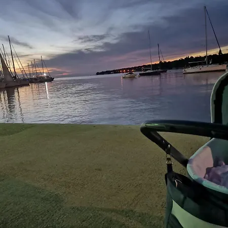 Apartment Lovely Near The With A Sea View