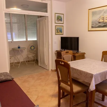 Lovely Near The With A Sea View *