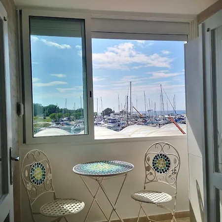 Apartment Lovely Near The With A Sea View