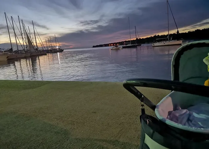 Appartamento Lovely Near The With A Sea View