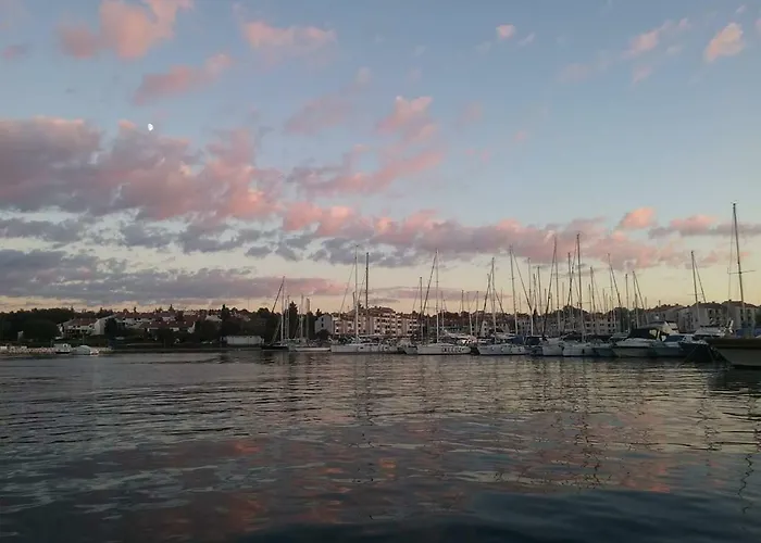 Lovely Near The With A Sea View * Poreč