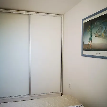 Apartament Lovely Near The With A Sea View *
