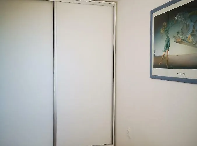 Apartmán Lovely Near The With A Sea View *